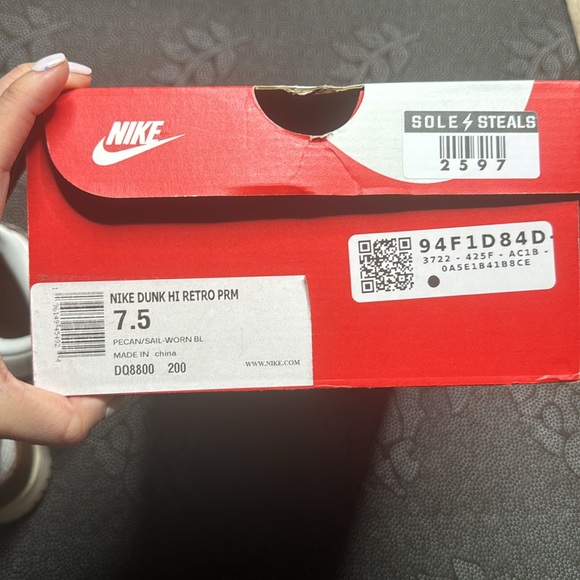9mens 7.5w Nike dunk retro prm - Picture 10 of 10